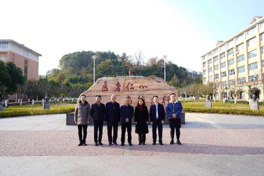 黔南州州委副书记