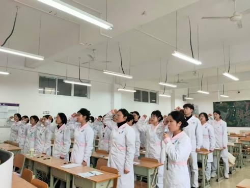 青春答卷
